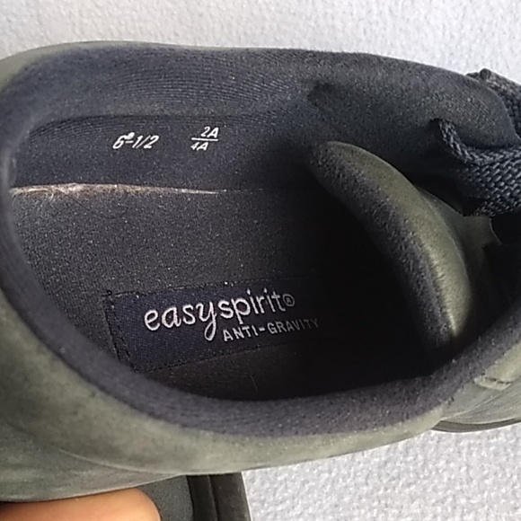 Women's Easy Spirit flats - Picture 3 of 4